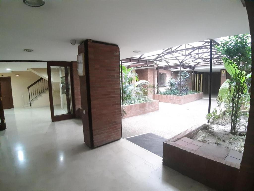 Plaza Puerta Nueva Apartamento Múrcia Exterior foto